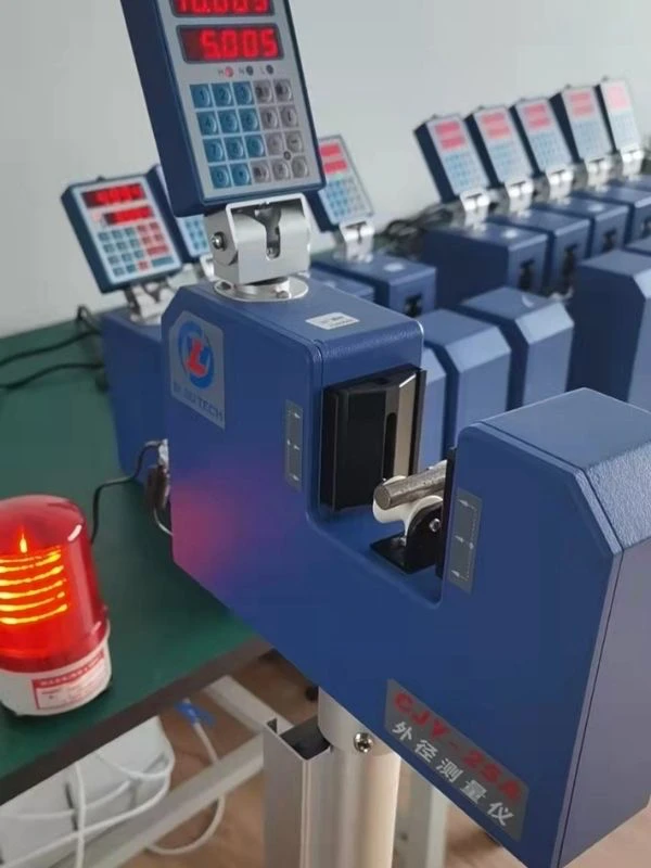 Optional online laser diameter gauge for soft PVC tubing