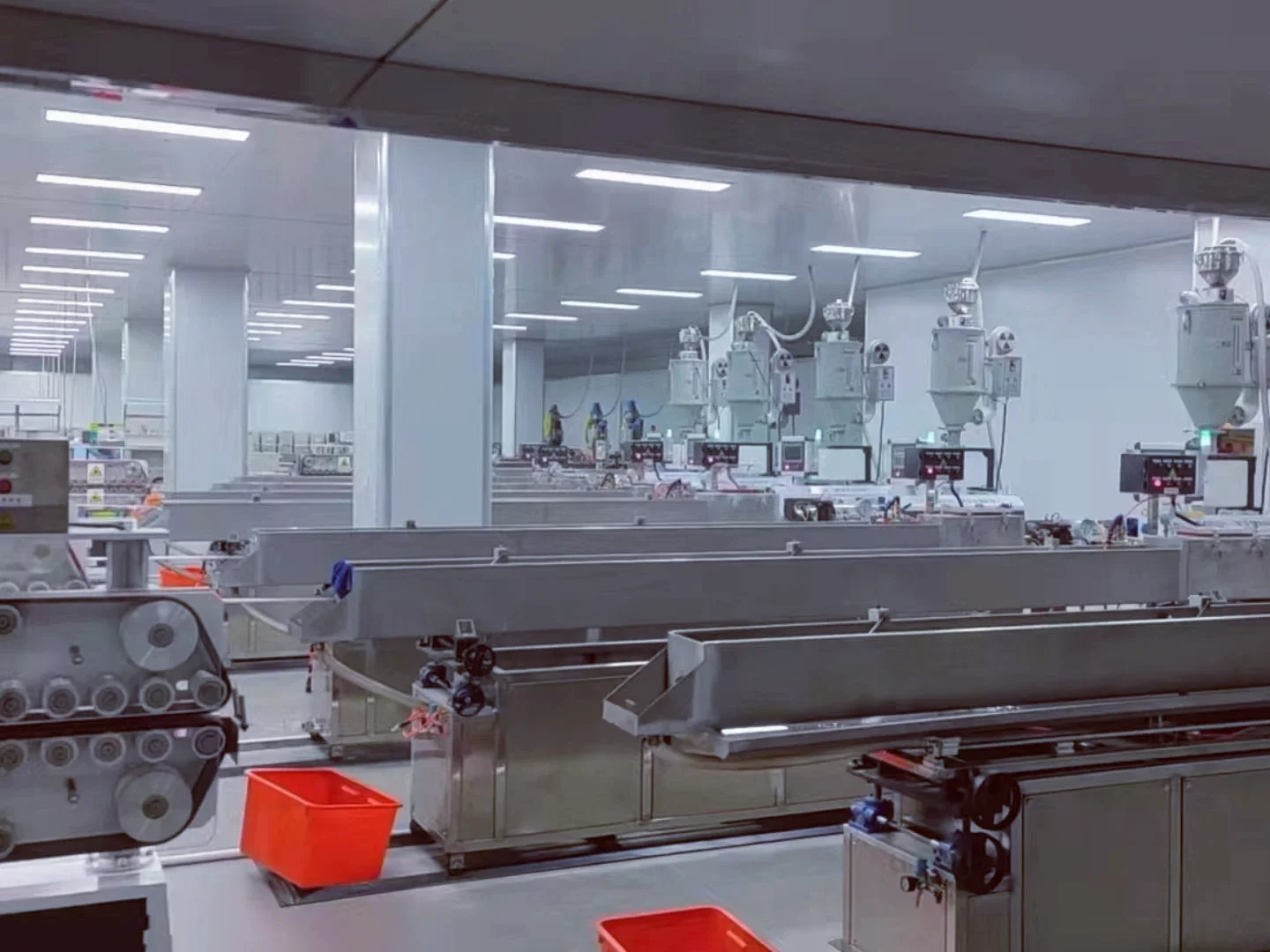 Serological pipettes tube body extrusion line built for a laboratory project